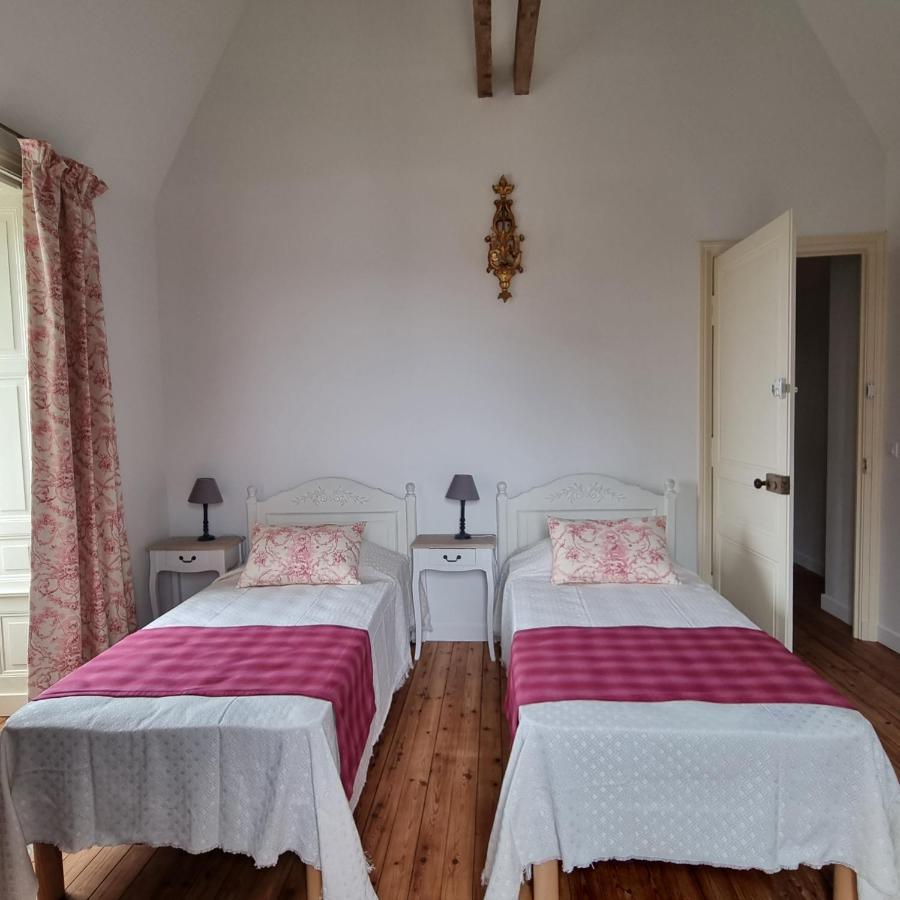 Chambres D'Hotes Chateau De Saint Etienne Du Bois Esterno foto